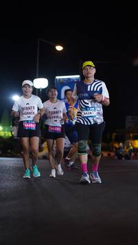 BIB: 46450, 44261
                            <button type="button" onclick="openModal(23118294)" class="btn btn-primary btn-sm float-right btn-popup" data-toggle="modal" data-target=".modal-high-quality">
                        <i class="fas fa-shopping-cart"></i> Add to Cart
                    </button>
                                            <button type="button" onclick="isThisMe(23118294, true)" class="btn btn-success btn-sm float-right btn-popup btn-isme hidden" data-toggle="tooltip" data-placement="bottom" title="นี่คือรูปของคุณใช่ไหม คลิกที่นี่เพื่อเอาเข้าอัลบั้ม">
                        <i class="fas fa-plus"></i> Add to album
                    </button>
                    <button type="button" onclick="isThisMe(23118294, false)" class="btn btn-warning btn-sm float-right btn-popup btn-isnotme hidden">
                        <i class="fas fa-ban"></i> Remove from album
                    </button>